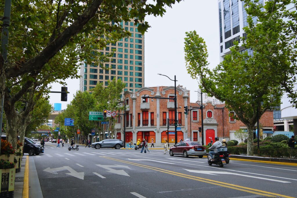 Вулиця Wukang Road у Шанхаї, тур до Китаю